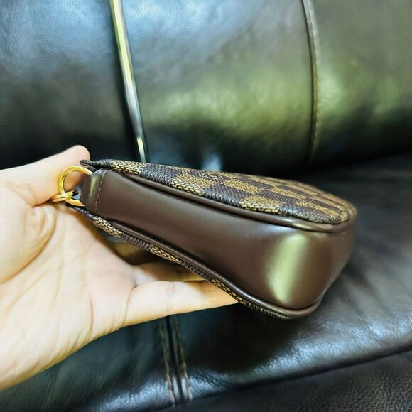 Louis Vuitton Pochette Accessories Damier Ebene - Picture 8 of 15